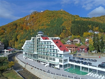 ЛУКОВСКА БАЊА - ХОТЕЛ БЕЛА ЈЕЛА 4*