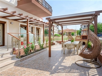 Villa M&B Suites 2026