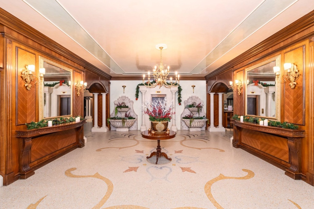 Hotel Festa Winter Palace 5*