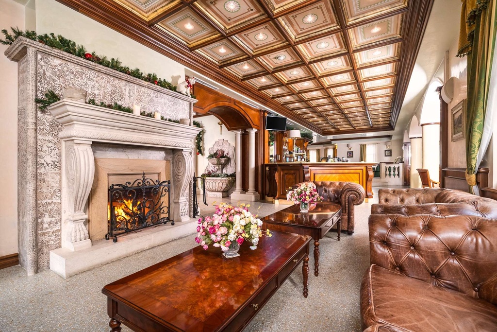 Hotel Festa Winter Palace 5*